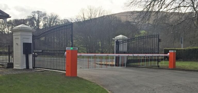 بوابة مواقف